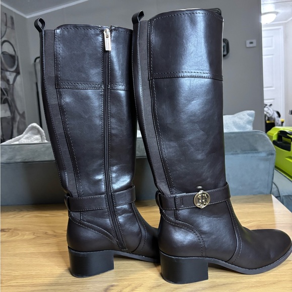 Tommy Hilfiger boots - Picture 4 of 6
